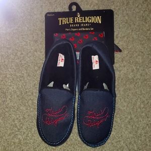 True Religion Men's Slippers and Bandana